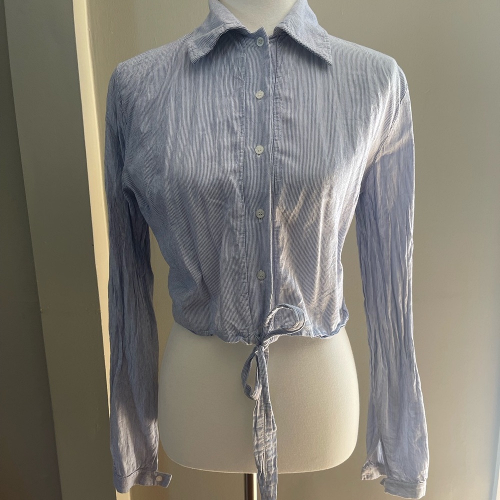 Brandy Melville Botton Up Long Sleeve